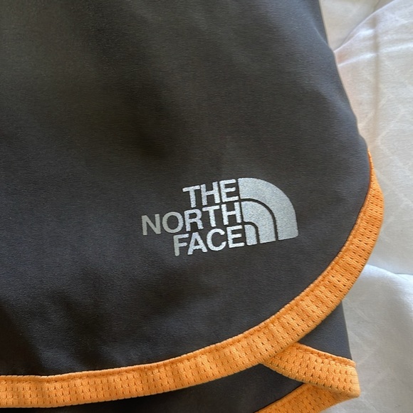 The North Face Running Short XS - Picture 4 of 9